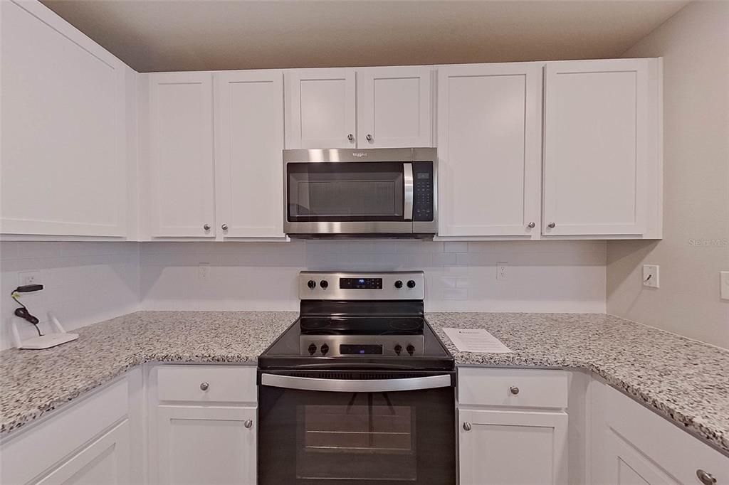 В аренду: $1,895 (3 спален, 2 ванн, 1453 Квадратных фут)