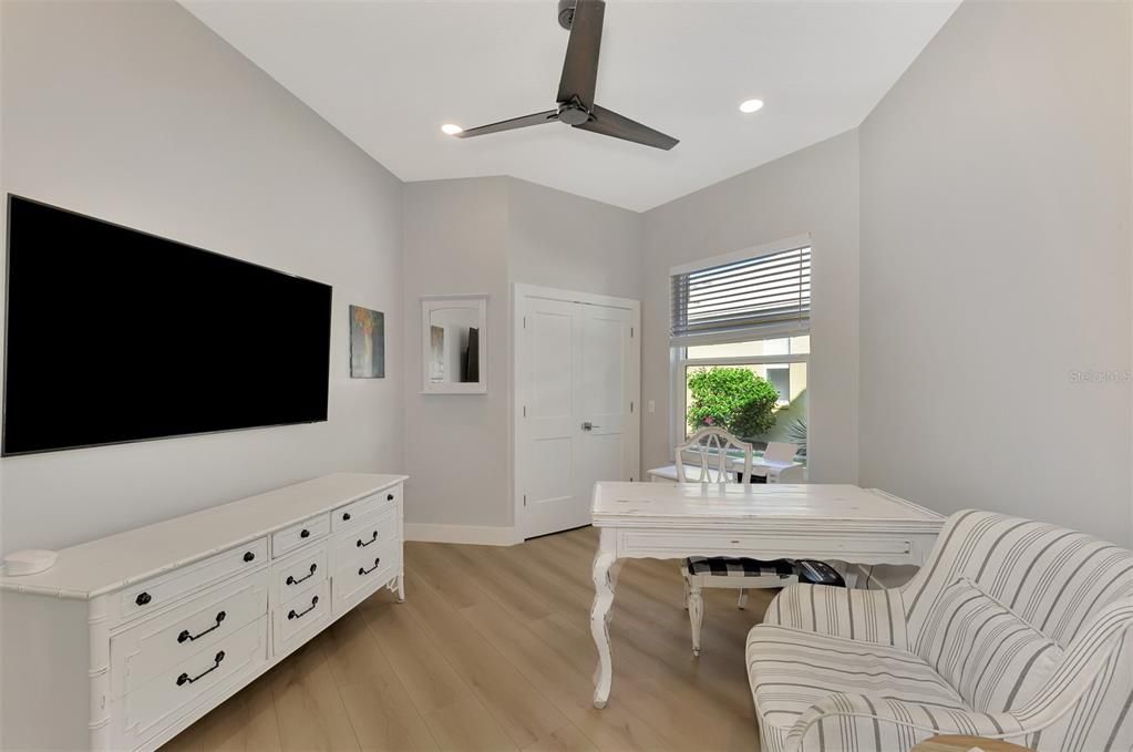 For Rent: $8,500 (3 beds, 2 baths, 1926 Square Feet)