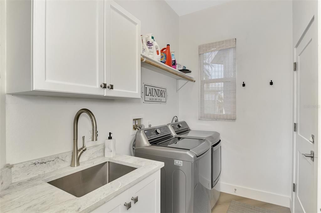 For Rent: $8,500 (3 beds, 2 baths, 1926 Square Feet)