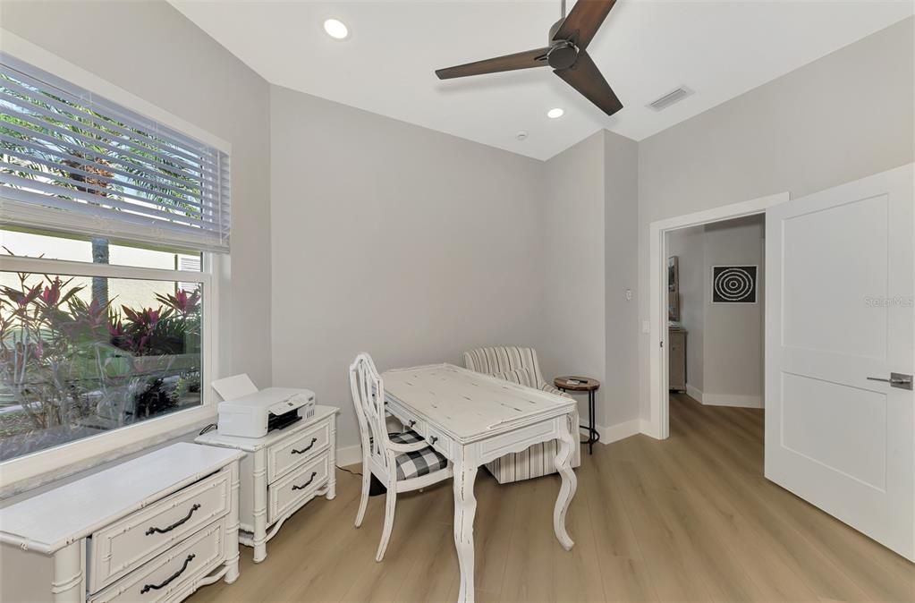 For Rent: $8,500 (3 beds, 2 baths, 1926 Square Feet)