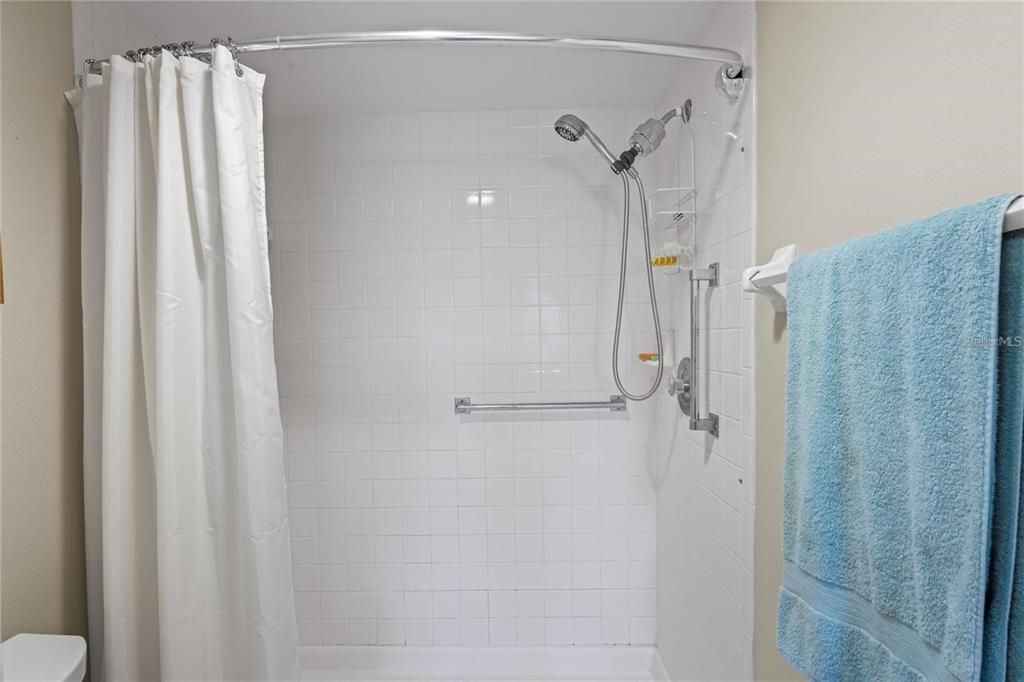 待售: $239,900 (2 贝兹, 2 浴室, 1280 平方英尺)