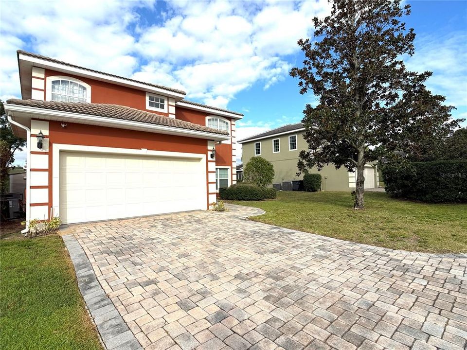 For Rent: $2,800 (4 beds, 4 baths, 2168 Square Feet)