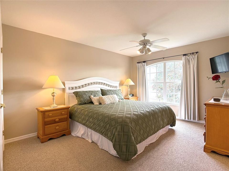 For Rent: $2,800 (4 beds, 4 baths, 2168 Square Feet)