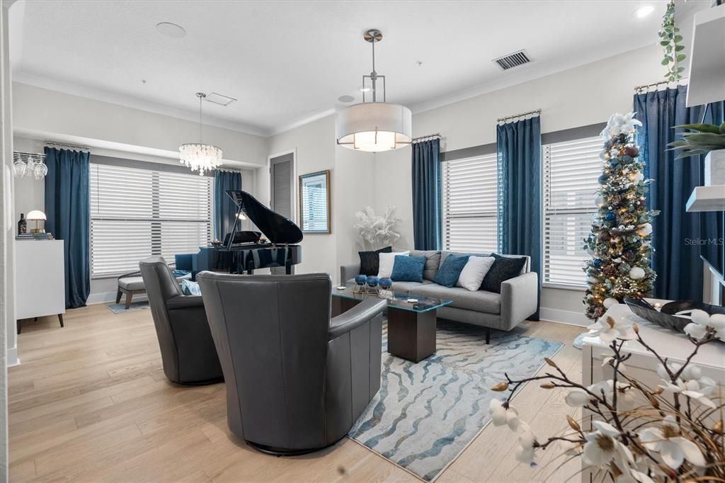 待售: $875,000 (3 贝兹, 3 浴室, 2038 平方英尺)