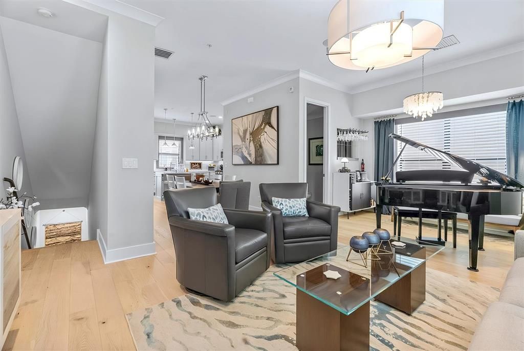 待售: $875,000 (3 贝兹, 3 浴室, 2038 平方英尺)