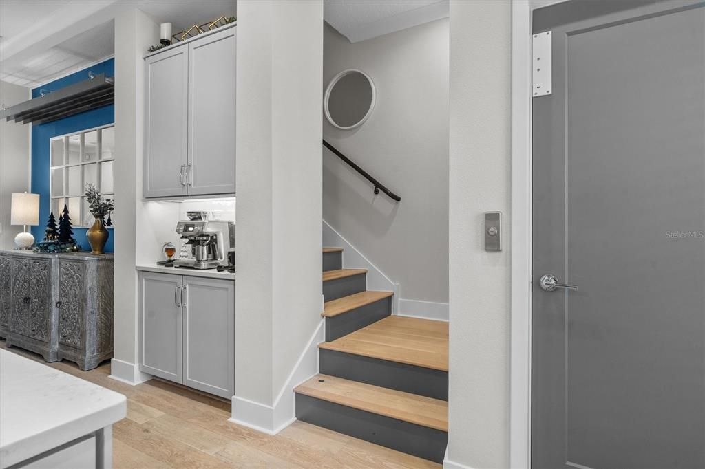 待售: $875,000 (3 贝兹, 3 浴室, 2038 平方英尺)