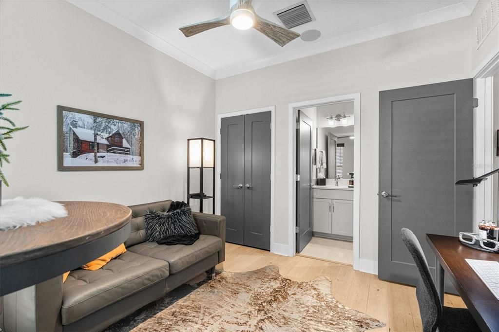 待售: $875,000 (3 贝兹, 3 浴室, 2038 平方英尺)