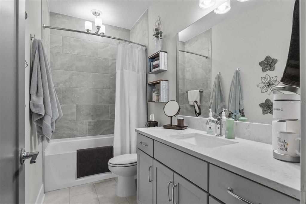 待售: $875,000 (3 贝兹, 3 浴室, 2038 平方英尺)