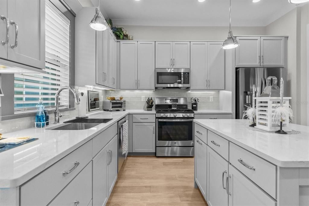 待售: $875,000 (3 贝兹, 3 浴室, 2038 平方英尺)