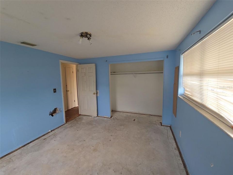 For Sale: $279,900 (3 beds, 2 baths, 1822 Square Feet)