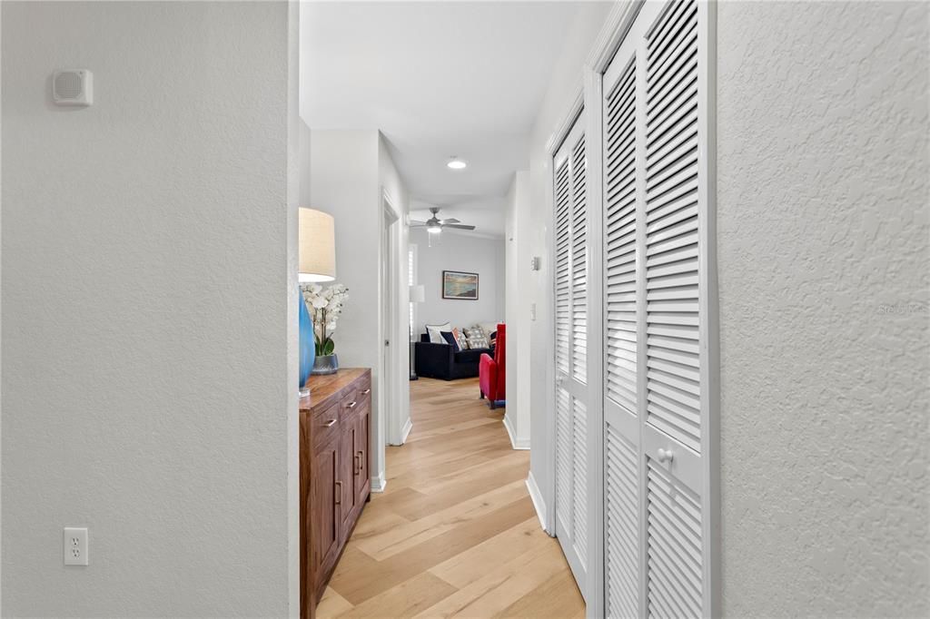 For Sale: $825,000 (3 beds, 2 baths, 1332 Square Feet)