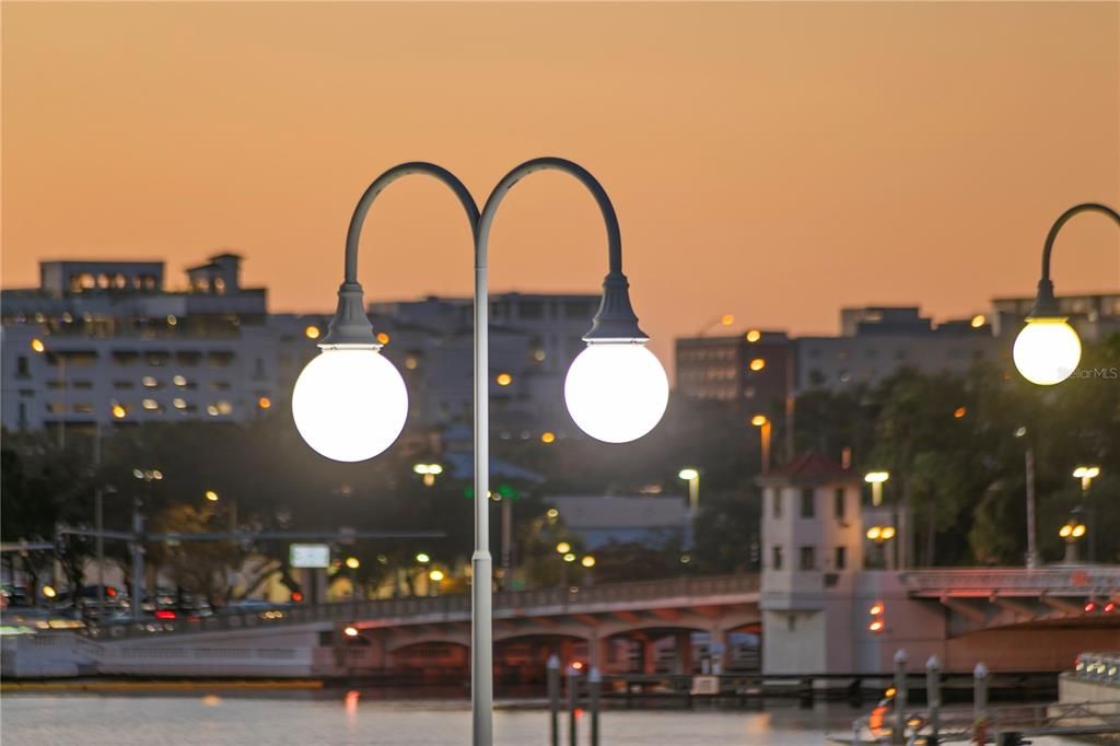 For Sale: $825,000 (3 beds, 2 baths, 1332 Square Feet)