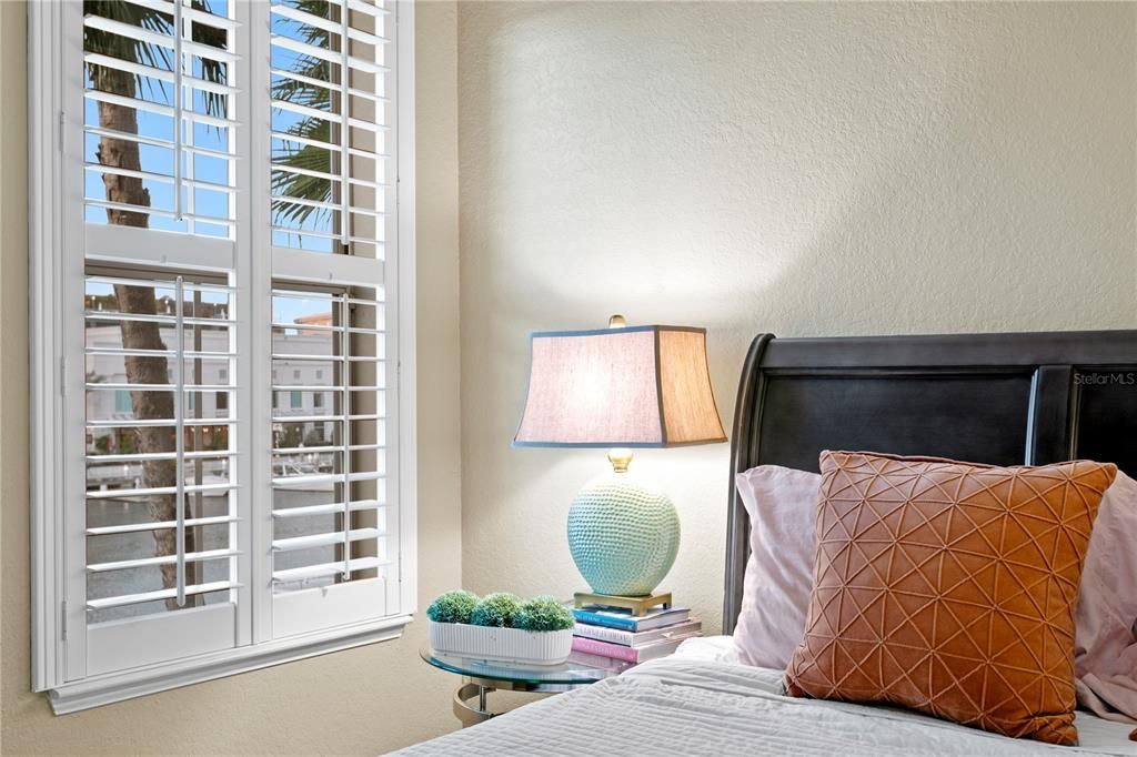 For Sale: $825,000 (3 beds, 2 baths, 1332 Square Feet)