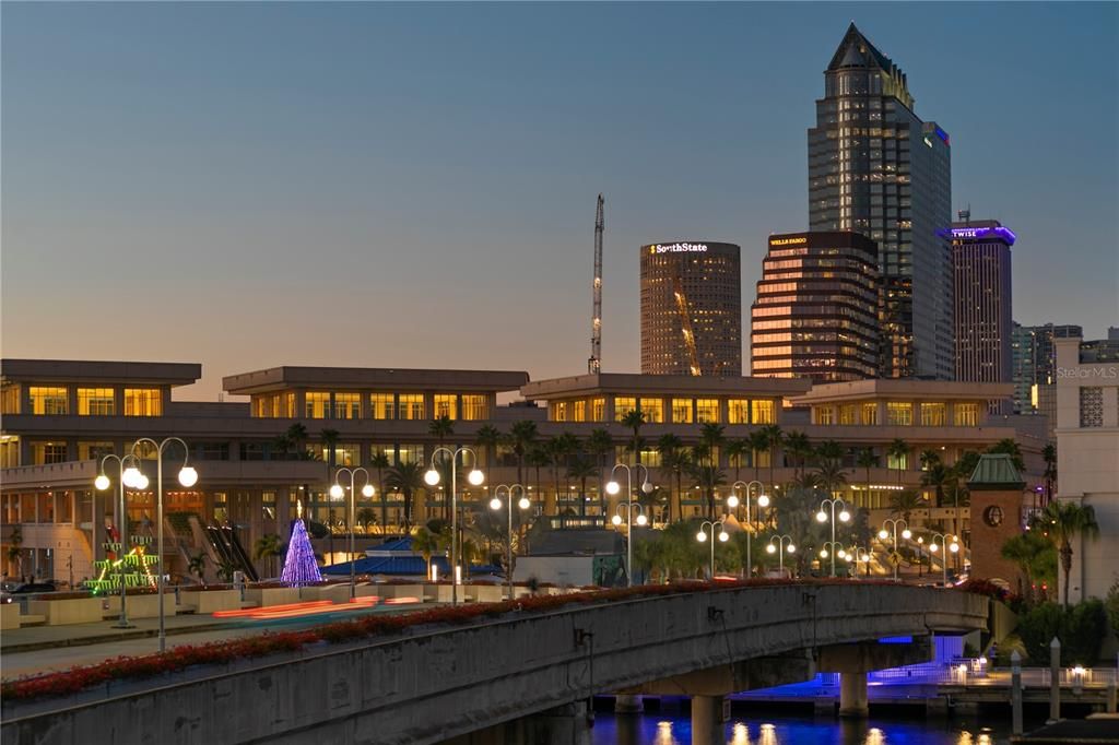 For Sale: $825,000 (3 beds, 2 baths, 1332 Square Feet)