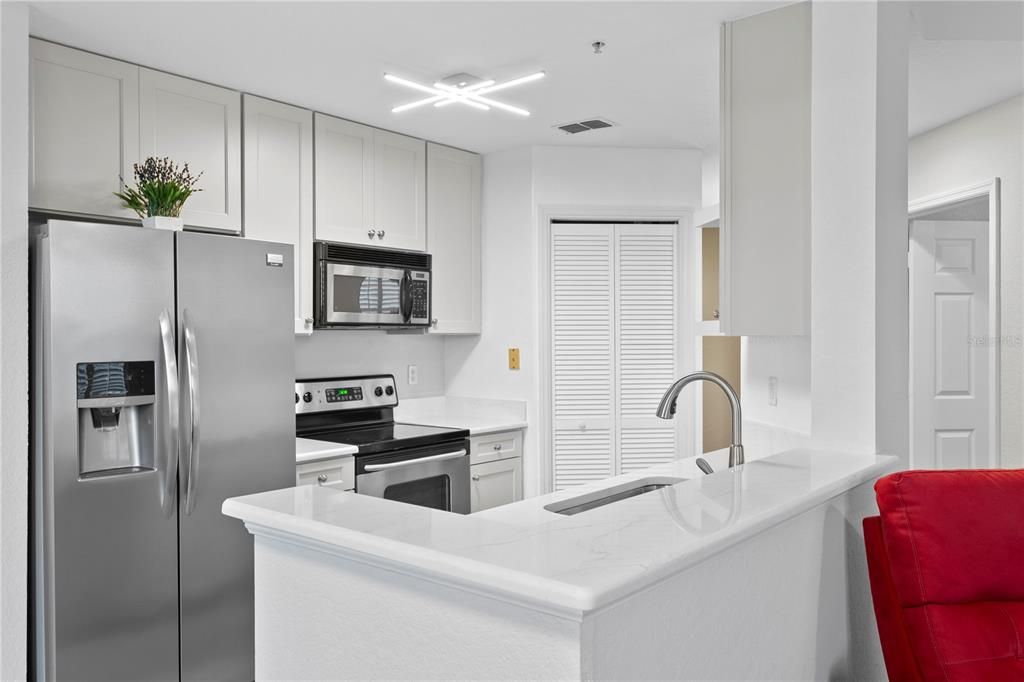 For Sale: $825,000 (3 beds, 2 baths, 1332 Square Feet)