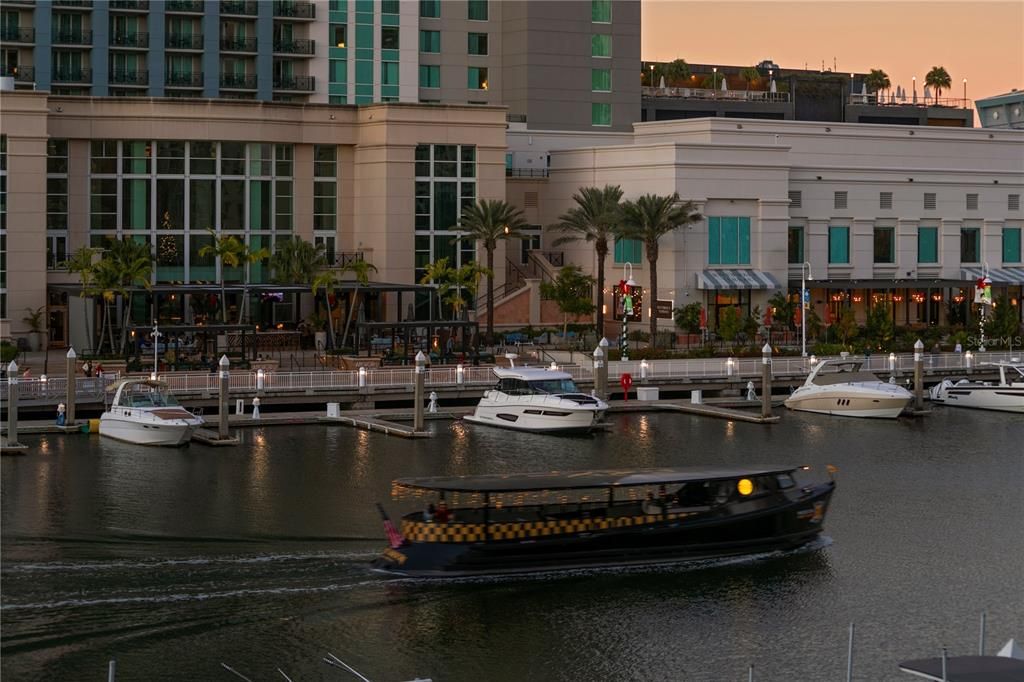 For Sale: $825,000 (3 beds, 2 baths, 1332 Square Feet)