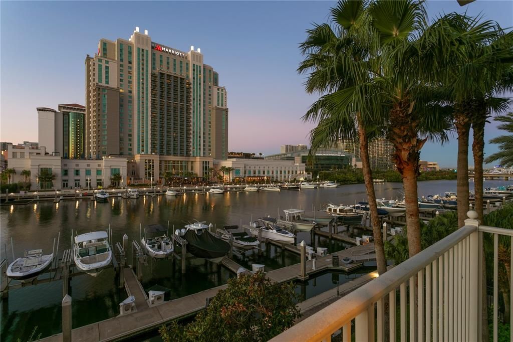 For Sale: $825,000 (3 beds, 2 baths, 1332 Square Feet)