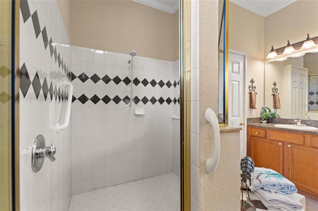 En Venta: $405,900 (2 camas, 2 baños, 1344 Pies cuadrados)