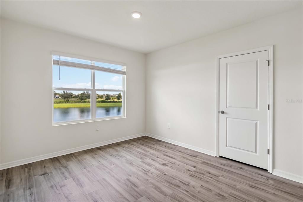 В аренду: $3,400 (5 спален, 3 ванн, 2674 Квадратных фут)