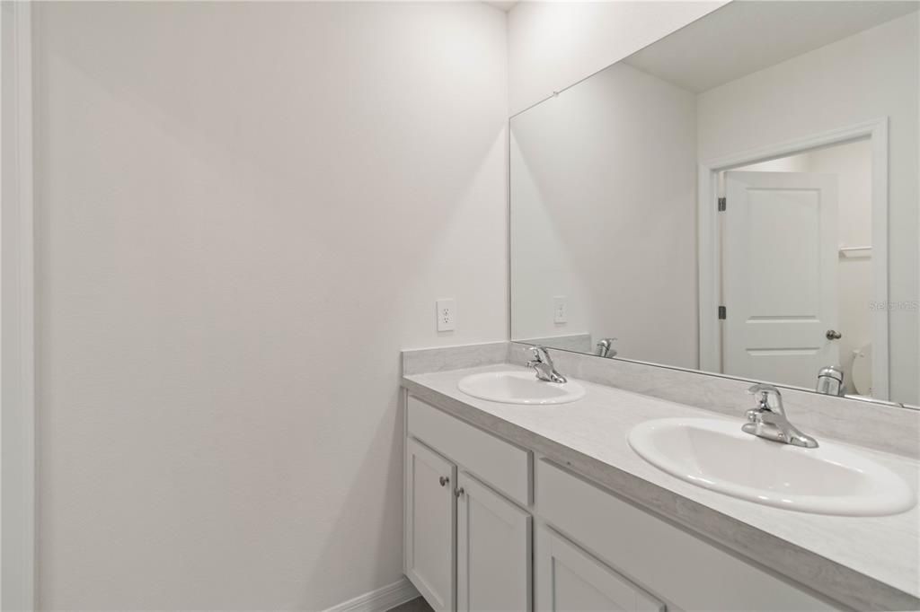 В аренду: $3,400 (5 спален, 3 ванн, 2674 Квадратных фут)