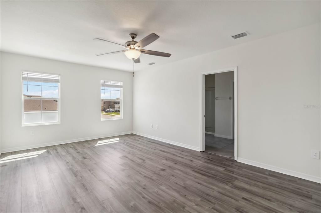 В аренду: $3,400 (5 спален, 3 ванн, 2674 Квадратных фут)