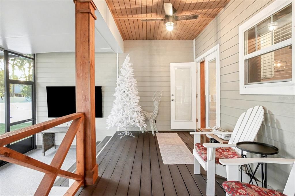 En Venta: $670,000 (3 camas, 2 baños, 2456 Pies cuadrados)