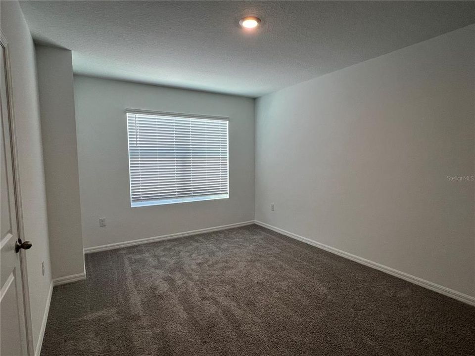 For Rent: $2,050 (3 beds, 2 baths, 1463 Square Feet)