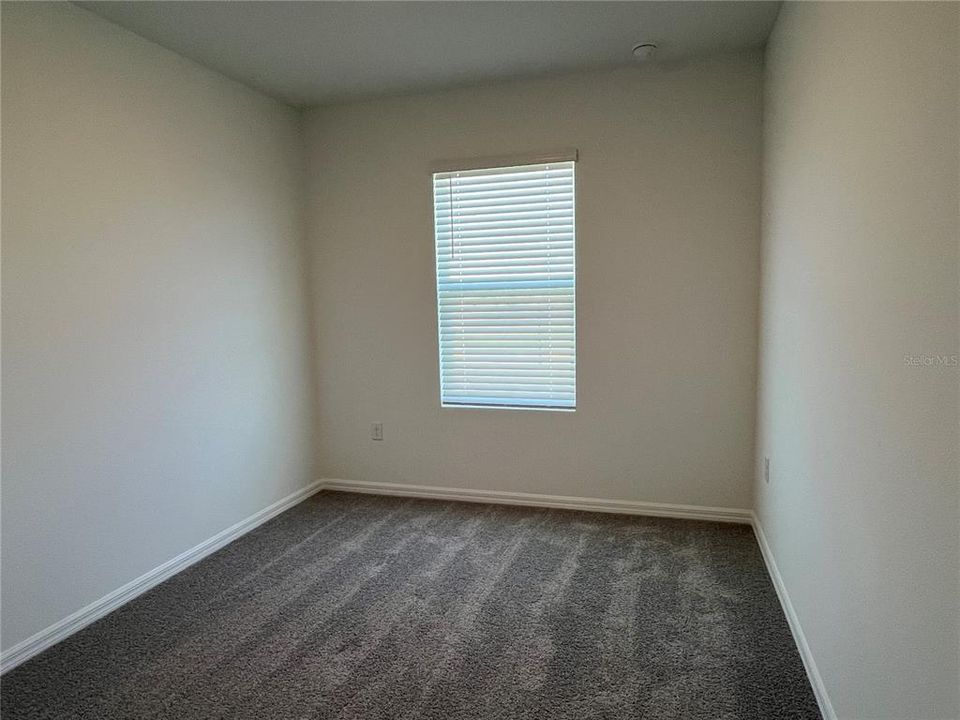 For Rent: $2,050 (3 beds, 2 baths, 1463 Square Feet)