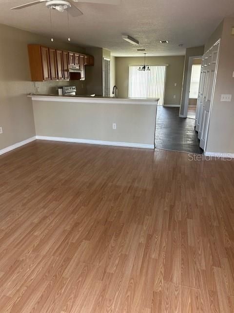 For Rent: $1,500 (3 beds, 2 baths, 1311 Square Feet)
