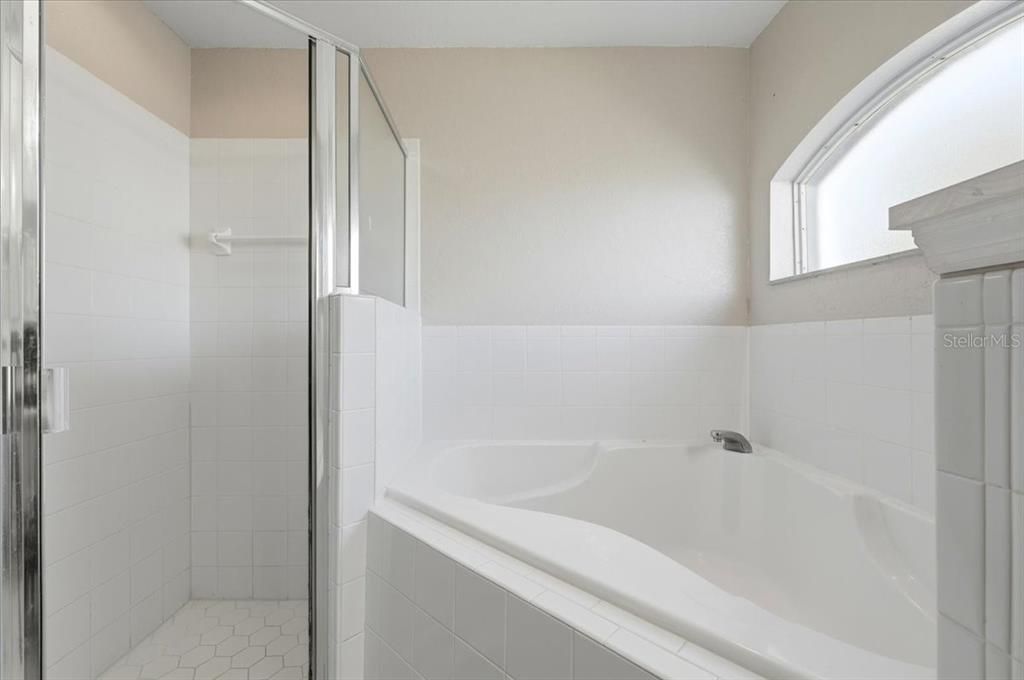 En Renta: $1,950 (4 camas, 2 baños, 1858 Pies cuadrados)