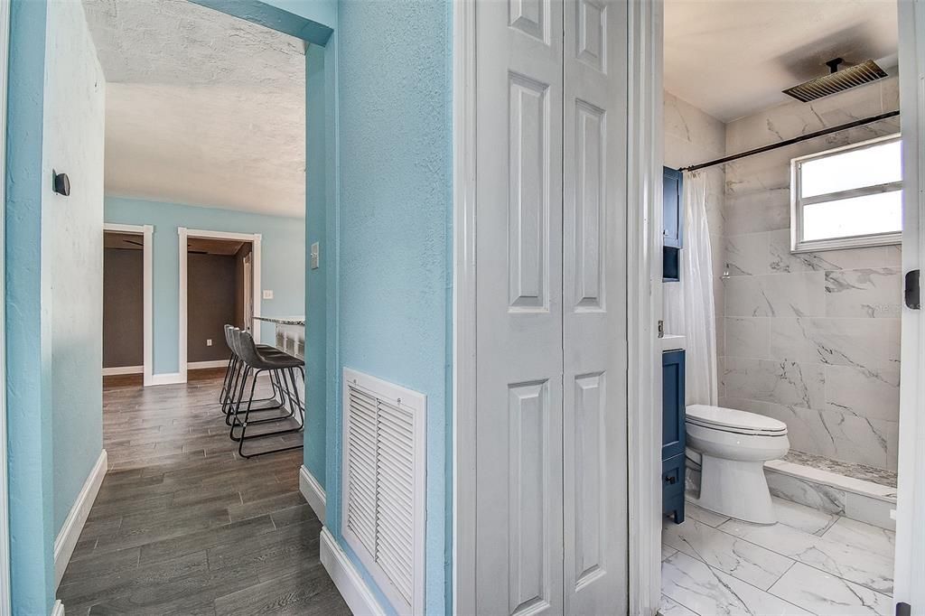 На продажу: $334,900 (3 спален, 1 ванн, 1139 Квадратных фут)