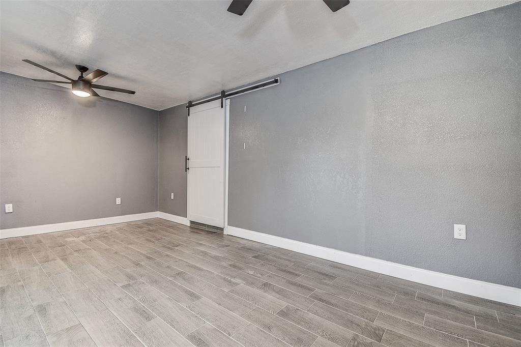 На продажу: $334,900 (3 спален, 1 ванн, 1139 Квадратных фут)