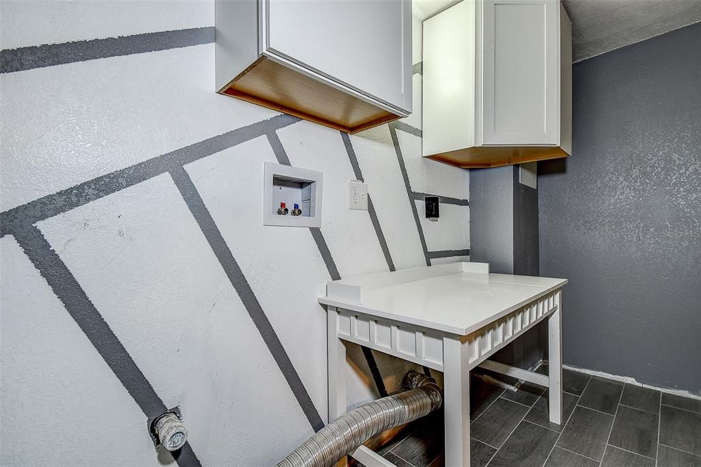 На продажу: $334,900 (3 спален, 1 ванн, 1139 Квадратных фут)