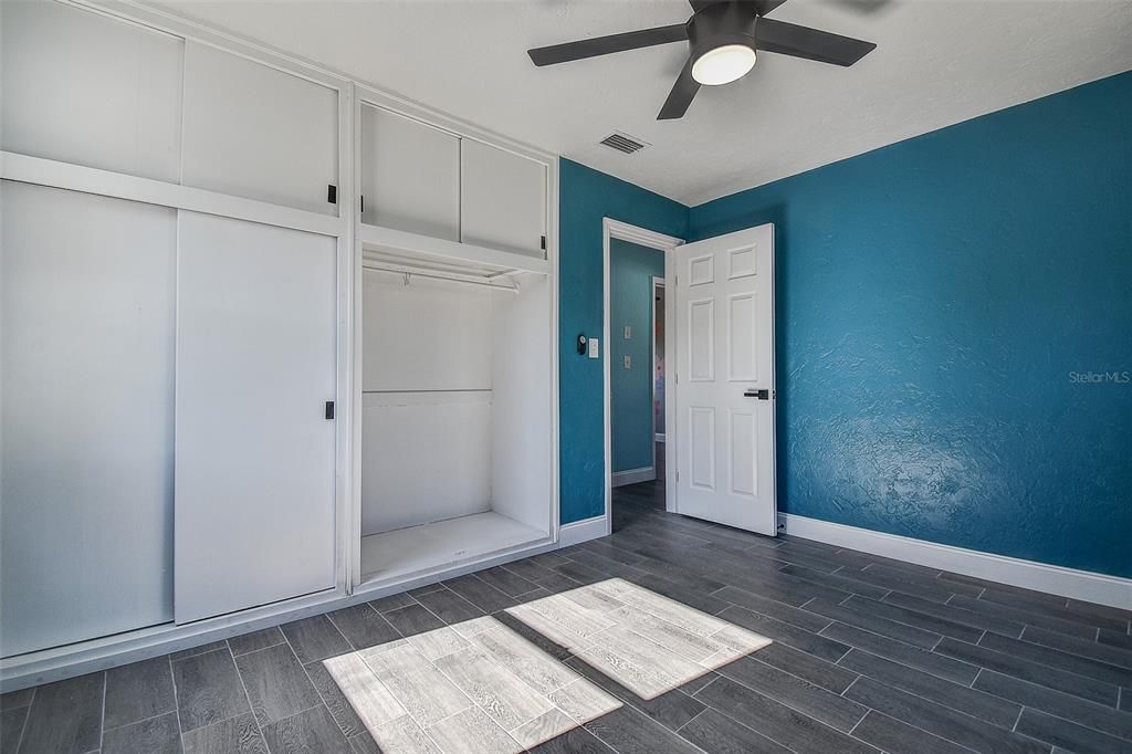 На продажу: $334,900 (3 спален, 1 ванн, 1139 Квадратных фут)