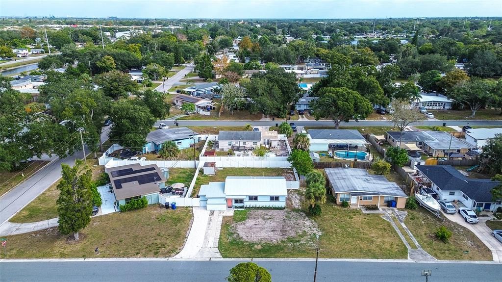 На продажу: $334,900 (3 спален, 1 ванн, 1139 Квадратных фут)