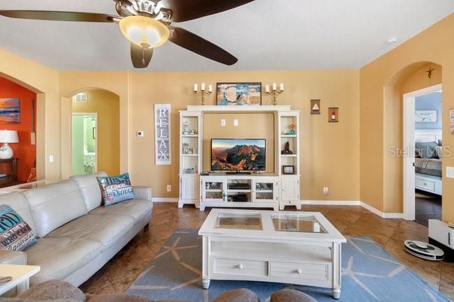 For Sale: $459,900 (3 beds, 2 baths, 2065 Square Feet)