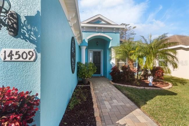 For Sale: $459,900 (3 beds, 2 baths, 2065 Square Feet)