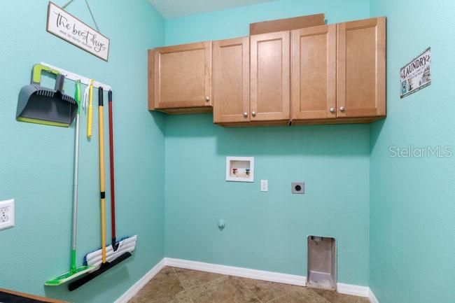 For Sale: $459,900 (3 beds, 2 baths, 2065 Square Feet)