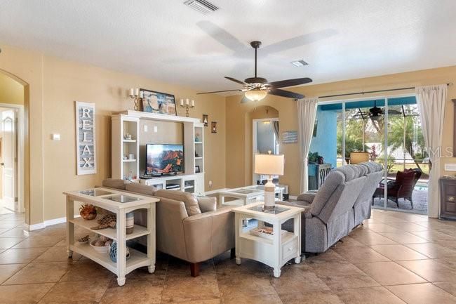 For Sale: $459,900 (3 beds, 2 baths, 2065 Square Feet)