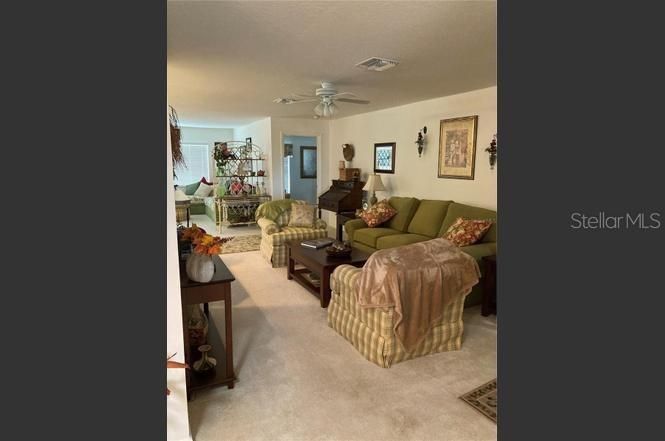 For Rent: $1,800 (2 beds, 2 baths, 1441 Square Feet)