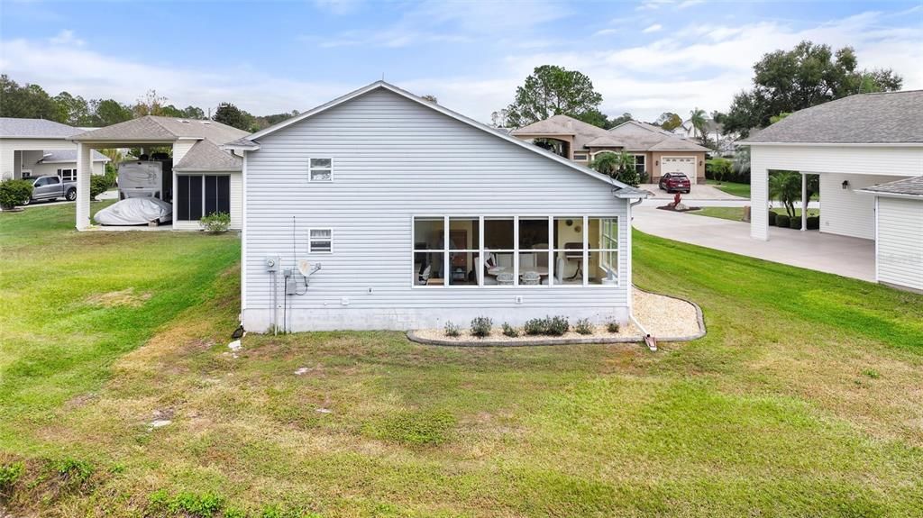 For Sale: $310,000 (1 beds, 1 baths, 1211 Square Feet)