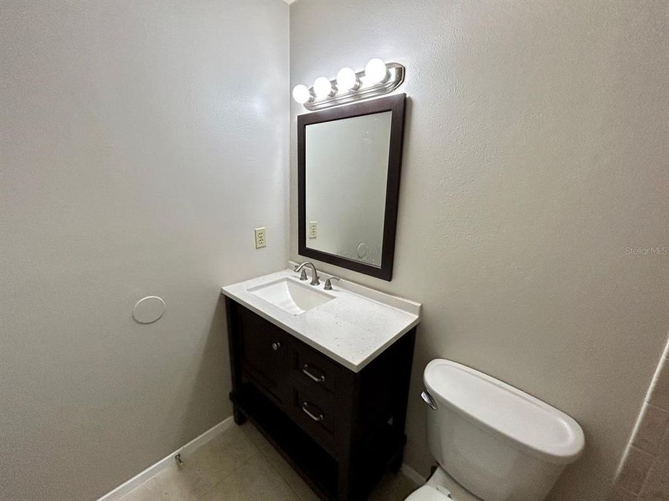 В аренду: $2,098 (4 спален, 2 ванн, 1263 Квадратных фут)