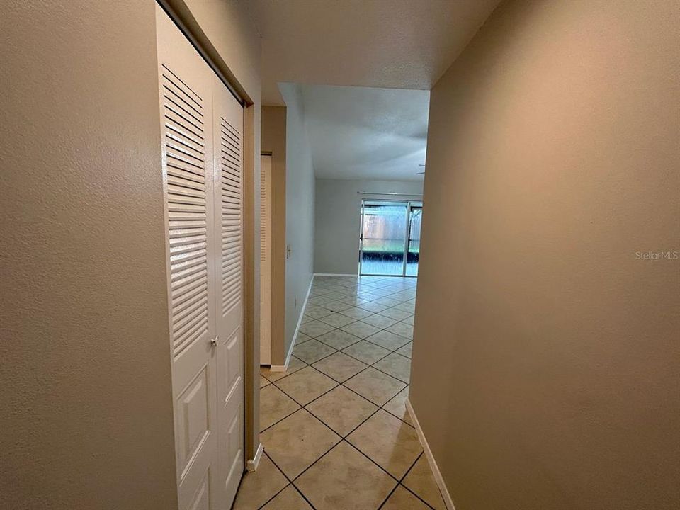 В аренду: $2,098 (4 спален, 2 ванн, 1263 Квадратных фут)