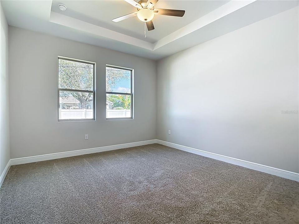 For Sale: $299,900 (3 beds, 2 baths, 1572 Square Feet)