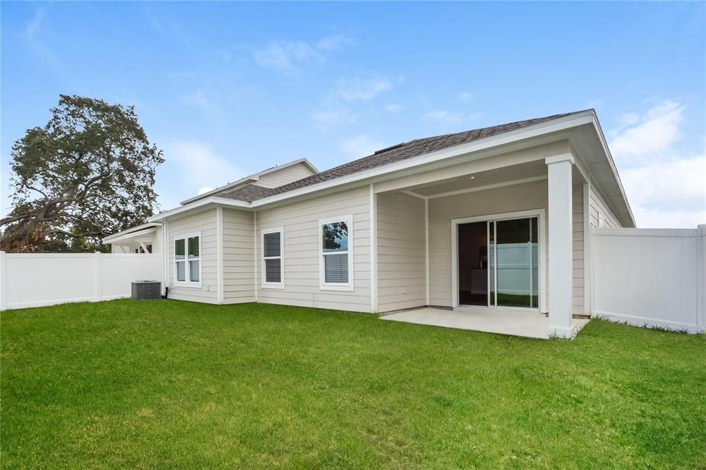 For Sale: $299,900 (3 beds, 2 baths, 1572 Square Feet)