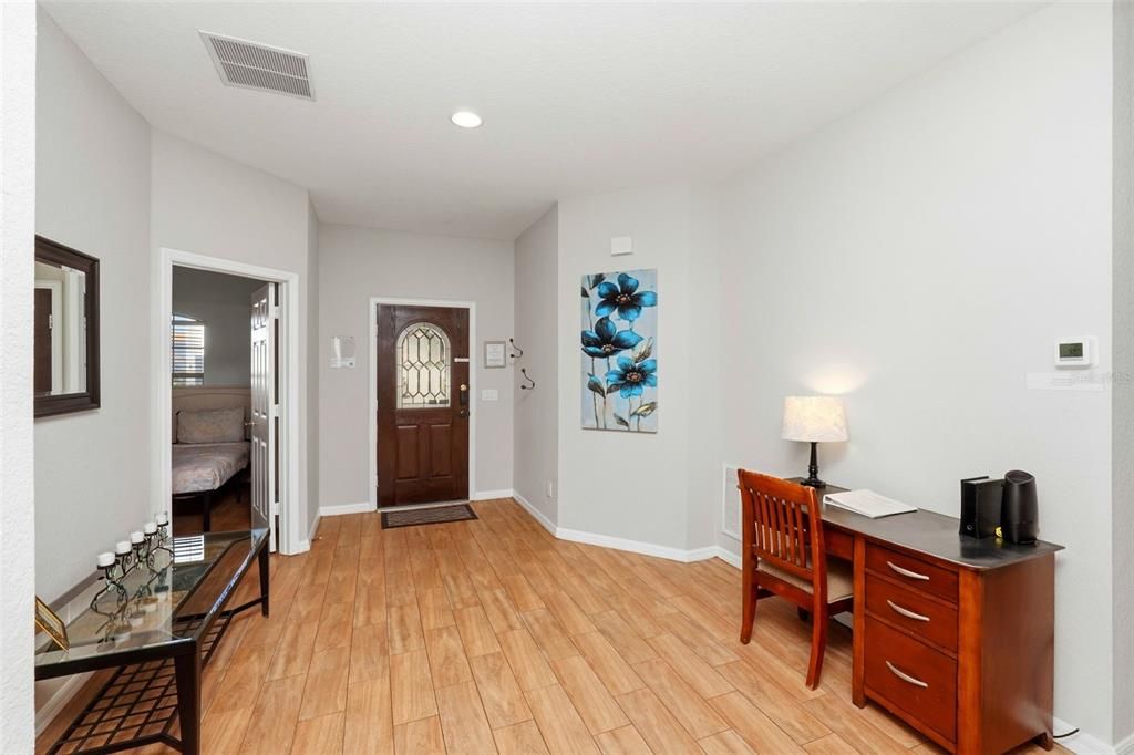 На продажу: $425,000 (4 спален, 3 ванн, 1638 Квадратных фут)