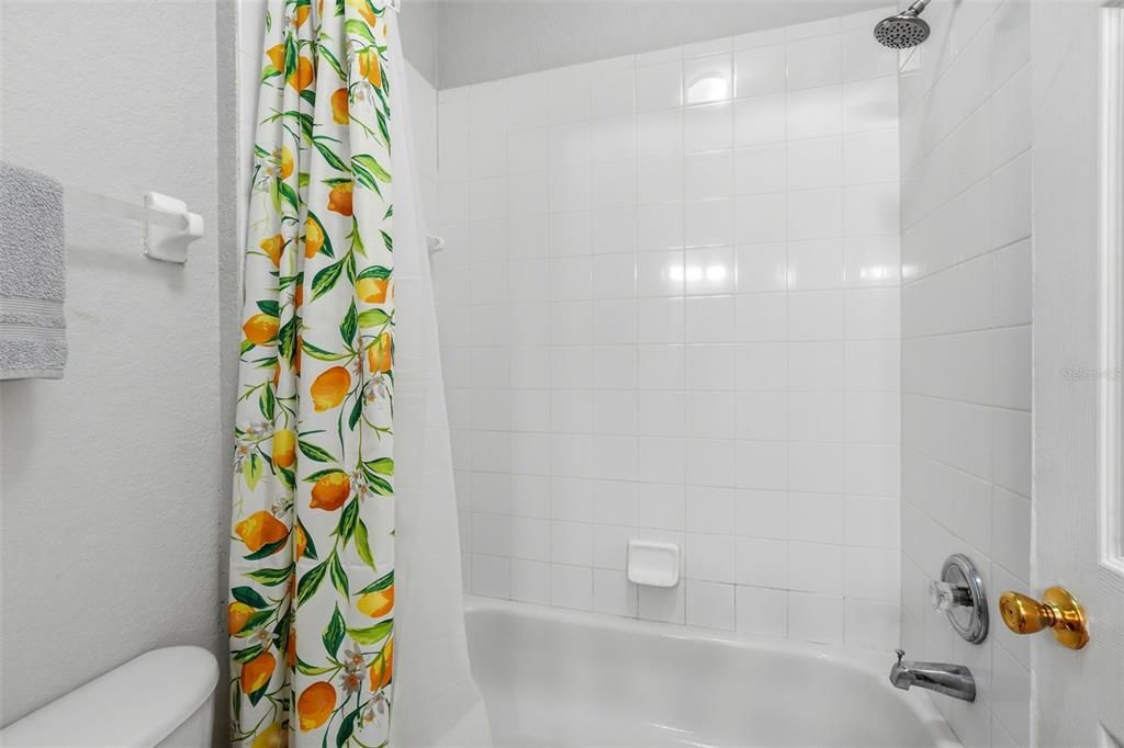 На продажу: $425,000 (4 спален, 3 ванн, 1638 Квадратных фут)