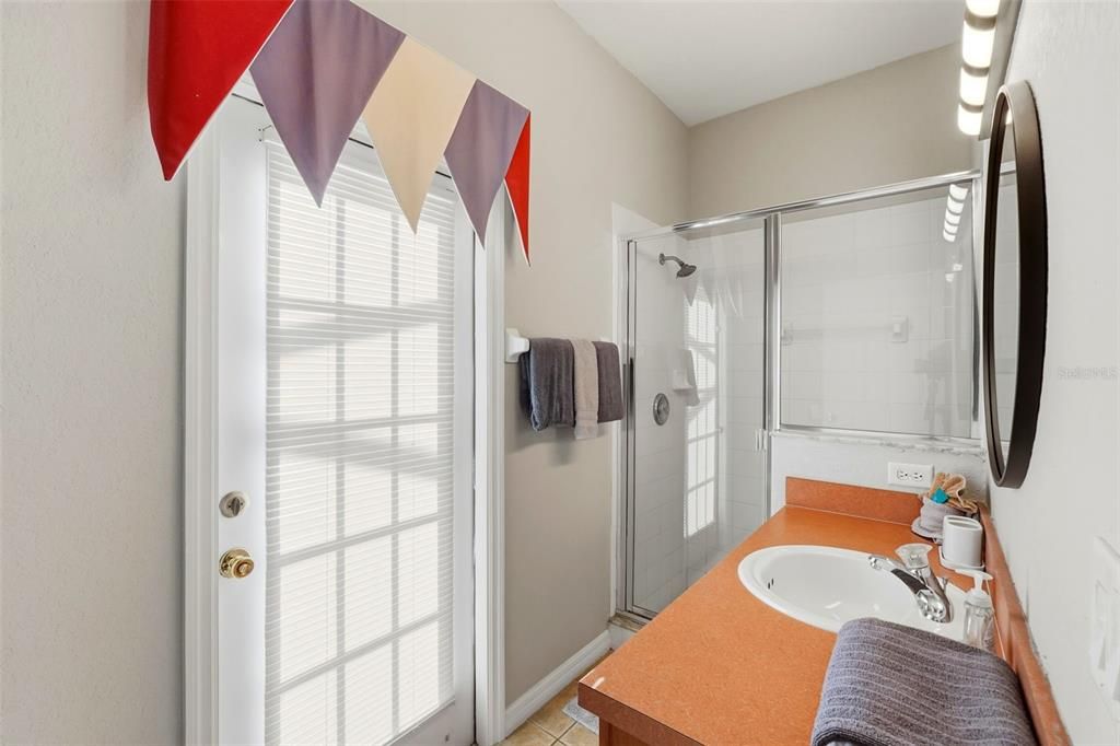 На продажу: $425,000 (4 спален, 3 ванн, 1638 Квадратных фут)