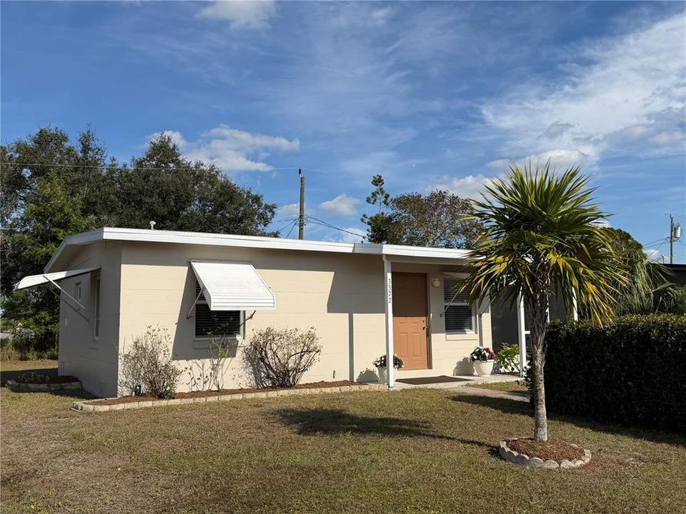 For Sale: $144,500 (2 beds, 1 baths, 645 Square Feet)