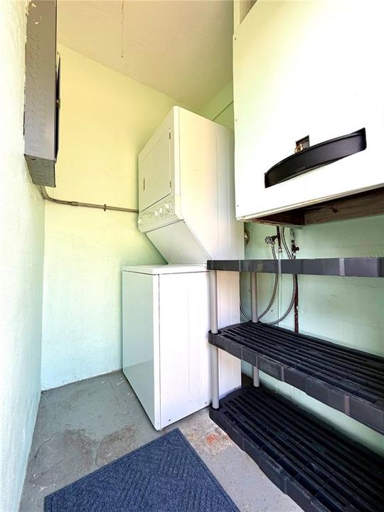 For Sale: $144,500 (2 beds, 1 baths, 645 Square Feet)